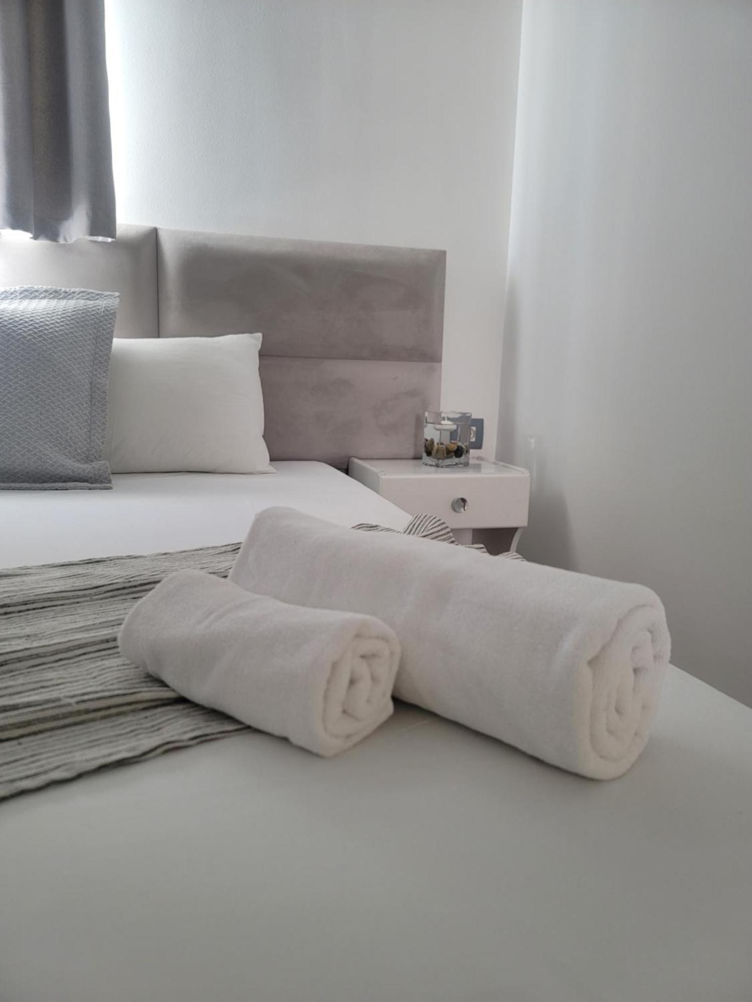 Hotel Myrtai - City Center Saranda Zewnętrze zdjęcie