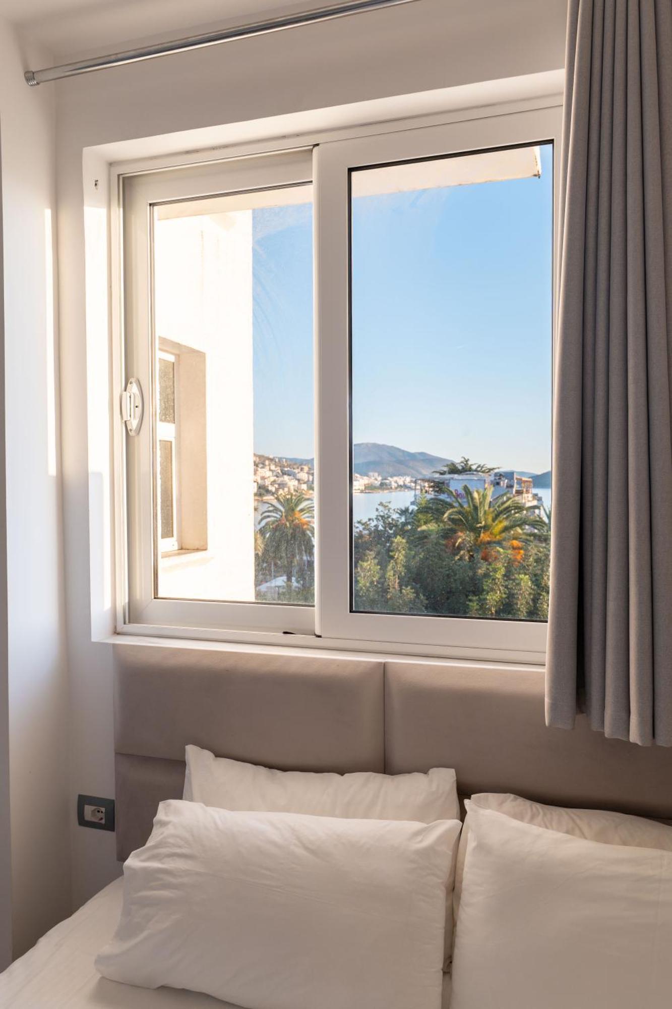 Hotel Myrtai - City Center Saranda Zewnętrze zdjęcie