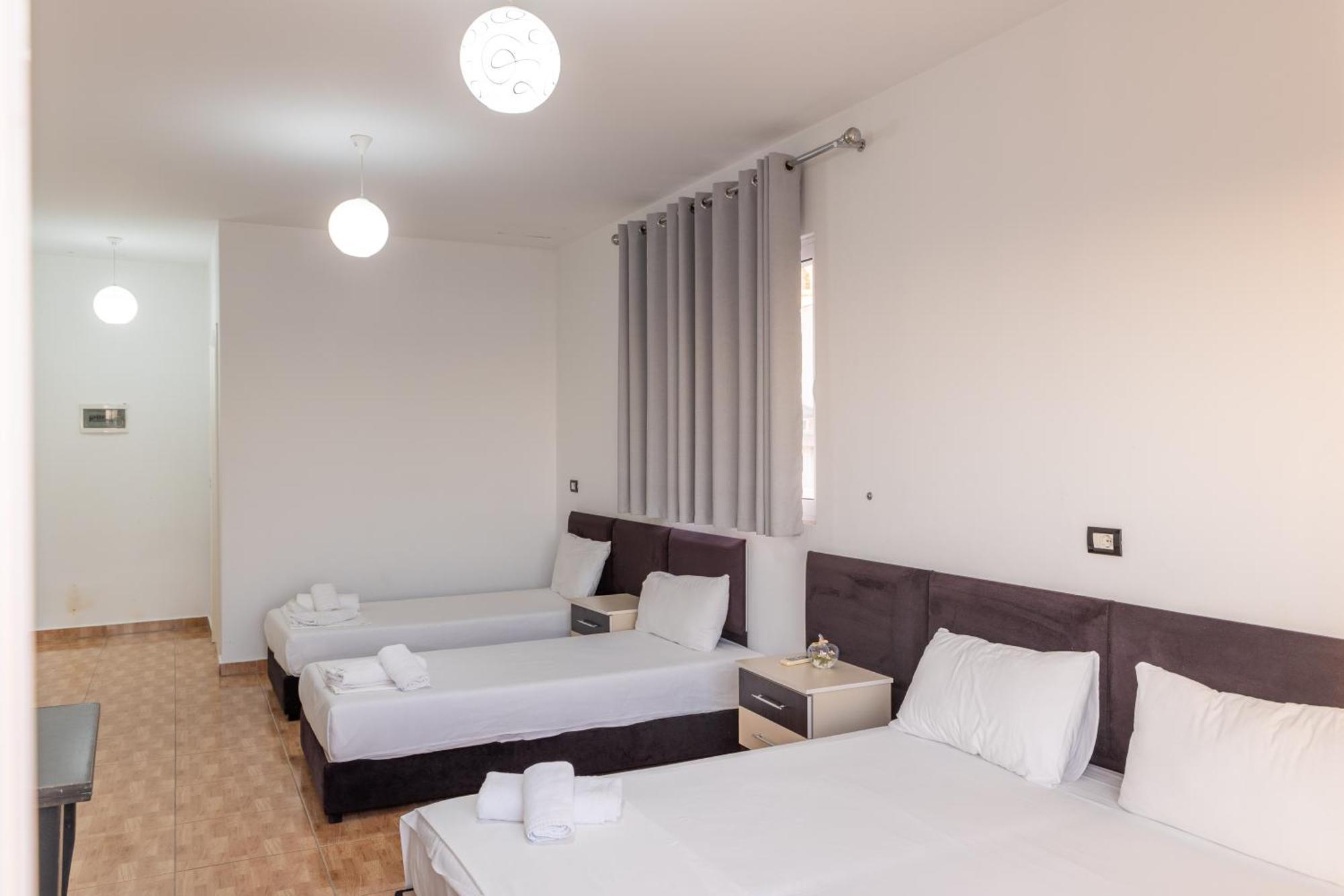 Hotel Myrtai - City Center Saranda Zewnętrze zdjęcie