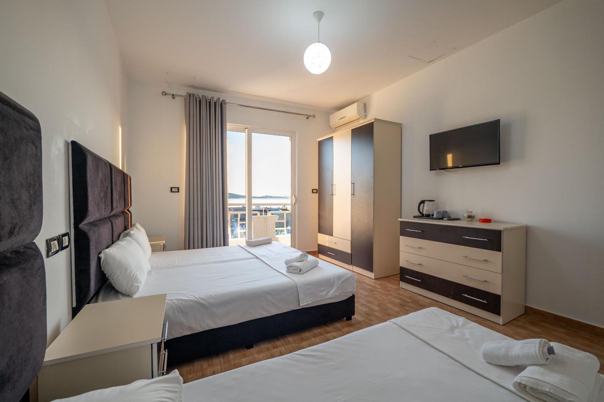 Hotel Myrtai - City Center Saranda Zewnętrze zdjęcie