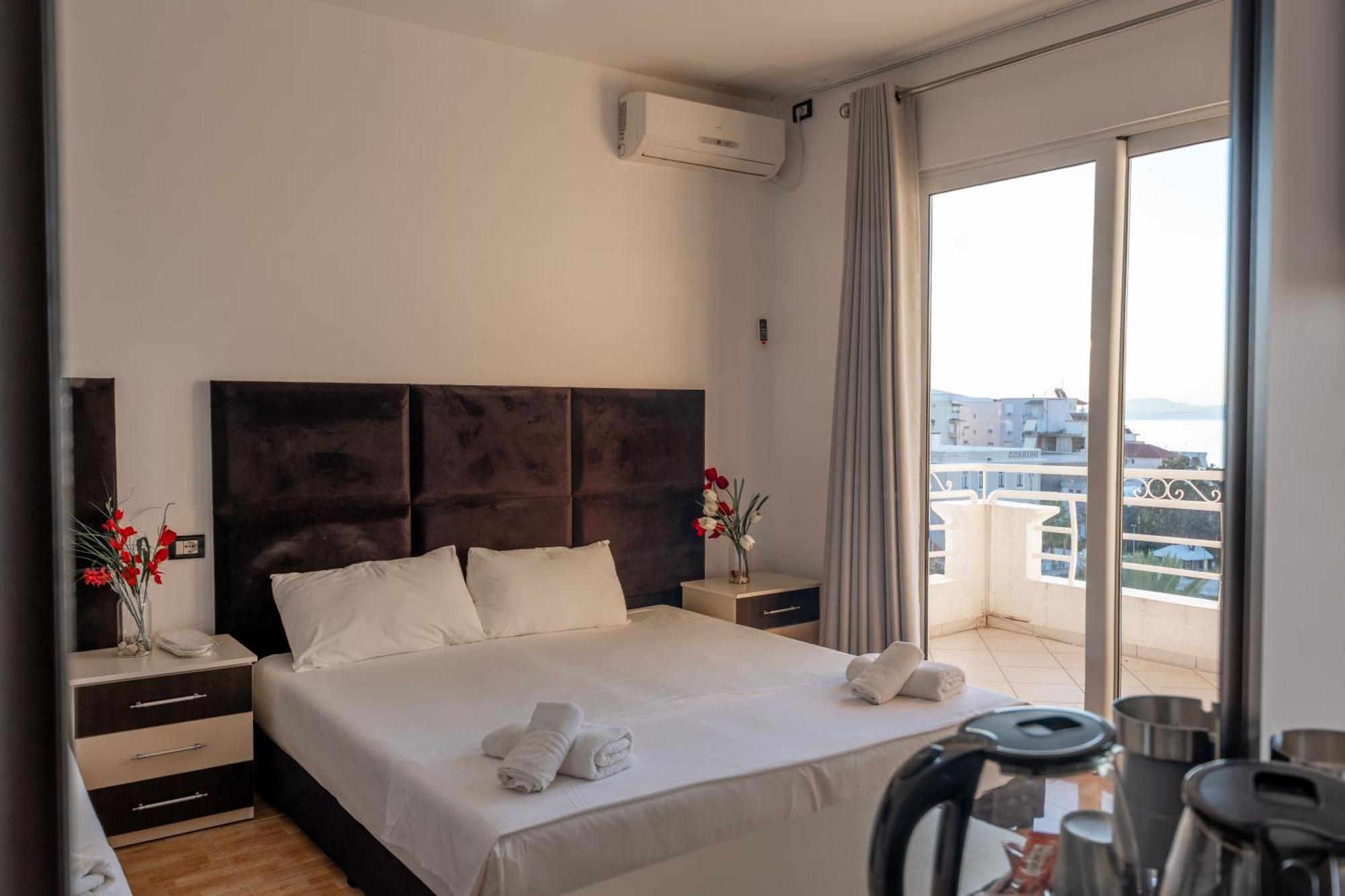 Hotel Myrtai - City Center Saranda Zewnętrze zdjęcie