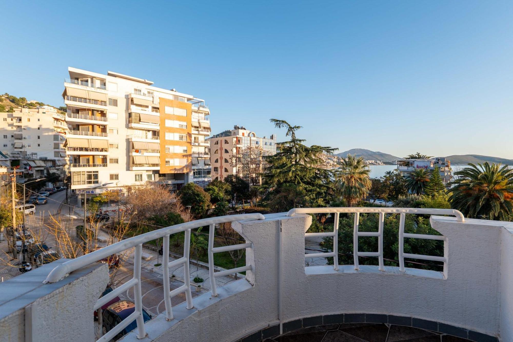 Hotel Myrtai - City Center Saranda Zewnętrze zdjęcie
