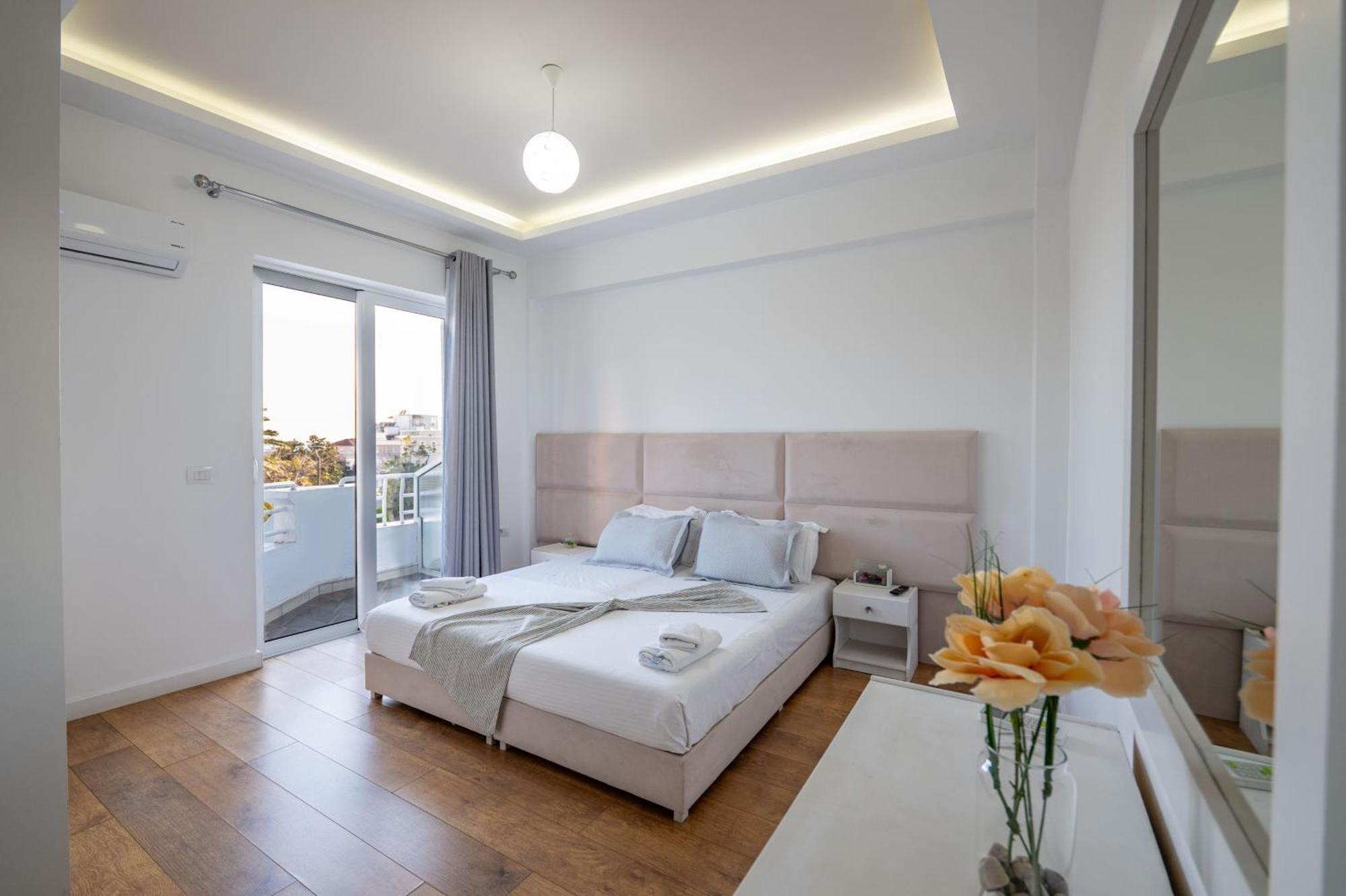 Hotel Myrtai - City Center Saranda Zewnętrze zdjęcie
